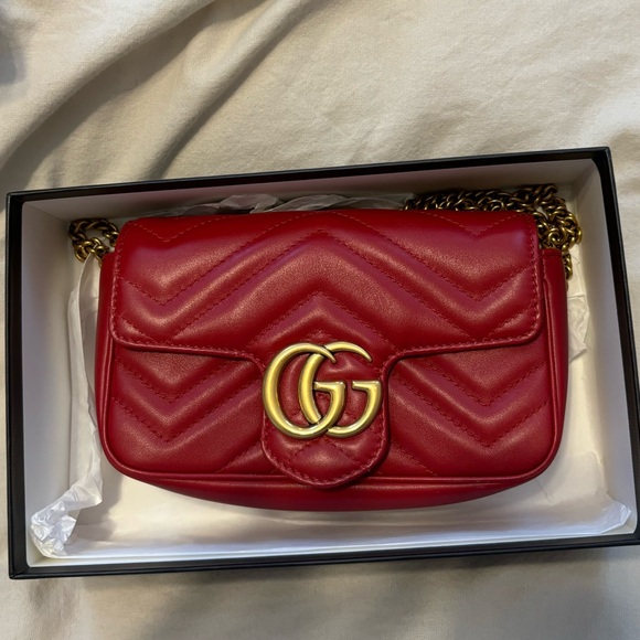 Gucci Handbags - Gucci super mini marmont purse